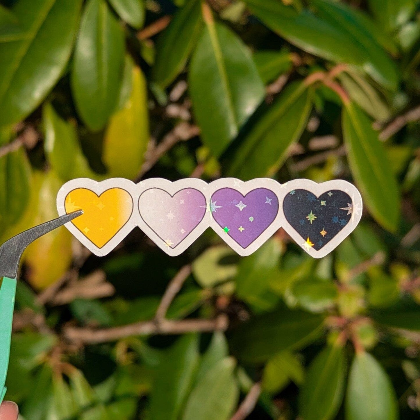 Holo Glitzer Vinyl Sticker - Herzen - Nonbinary Sticker kindafcreations Holo / Sterne